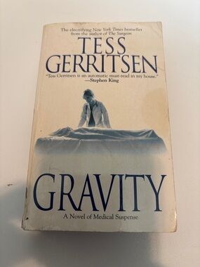 Gravity by Tess Gerritsen (Paperback book)